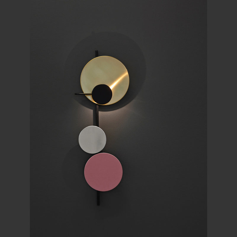 Planet wall lamp