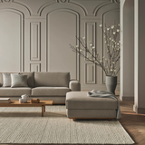 Gest pufas su daiktadėže