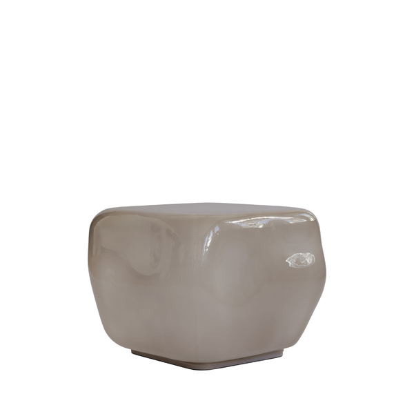 Ishi medio kavos staliukas