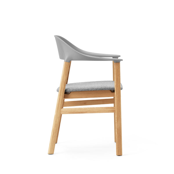 Herit chair with upholstery