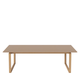 Kuma dining table