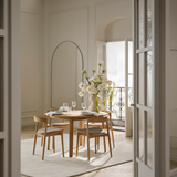 Palo Round dining table