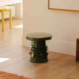 Clara šoninis staliukas