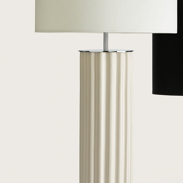 Onica table lamp