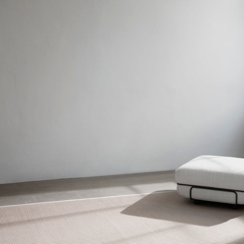 GB Lounge Pouf