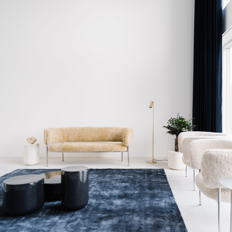 Font lounge sofa