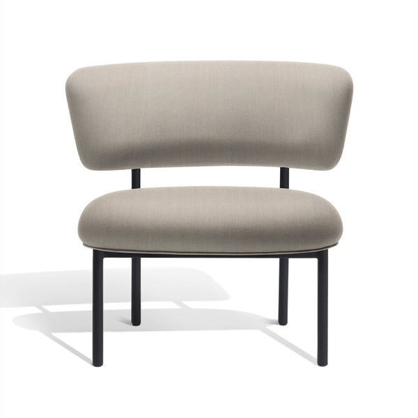 Font lounge chair