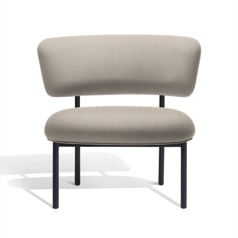 Font lounge chair