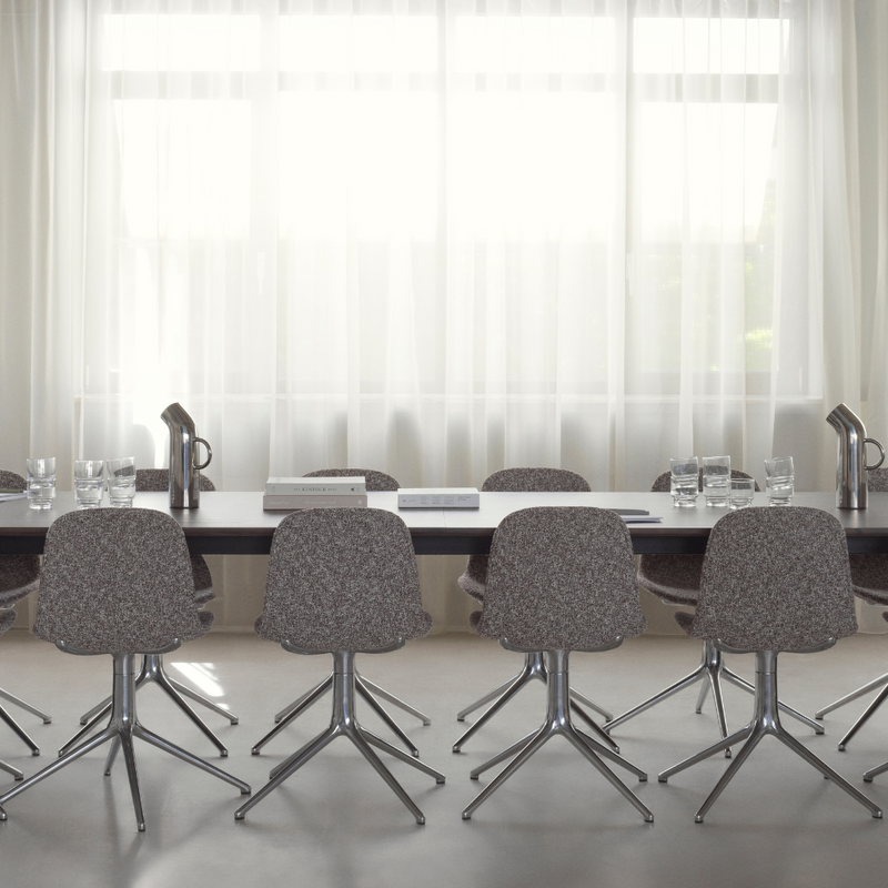 Form swivel chair