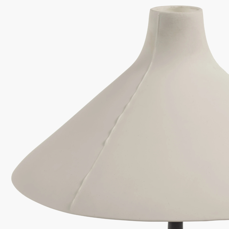 White Seam table lamp