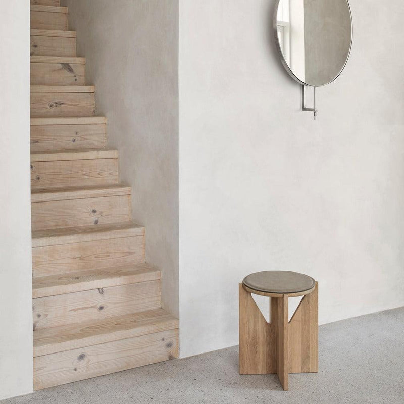 Stool šoninis staliukas - Nomu Design