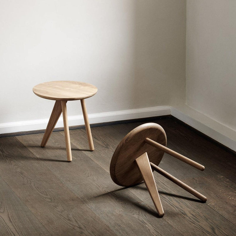 Fin šoninis staliukas - Nomu Design