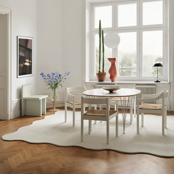 Organic Scallop Bone White rug