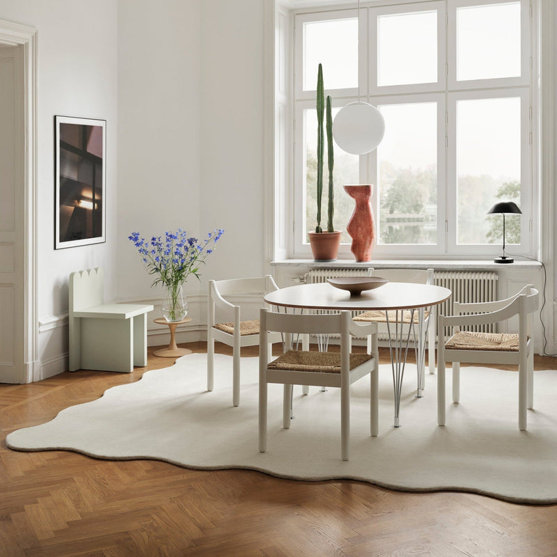 Organic Scallop Bone White rug